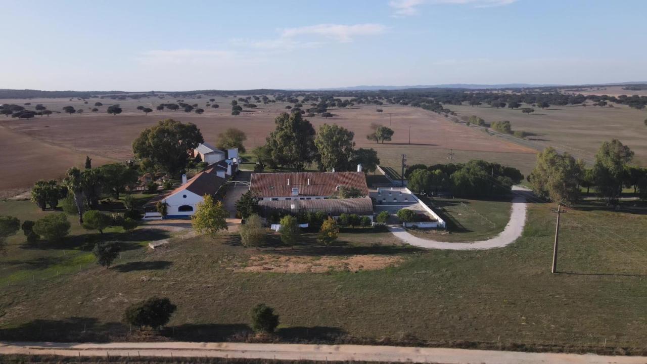 Lodge Monte Do Sobral Alcacovas Экстерьер фото