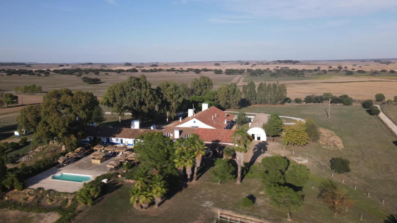 Lodge Monte Do Sobral Alcacovas Экстерьер фото